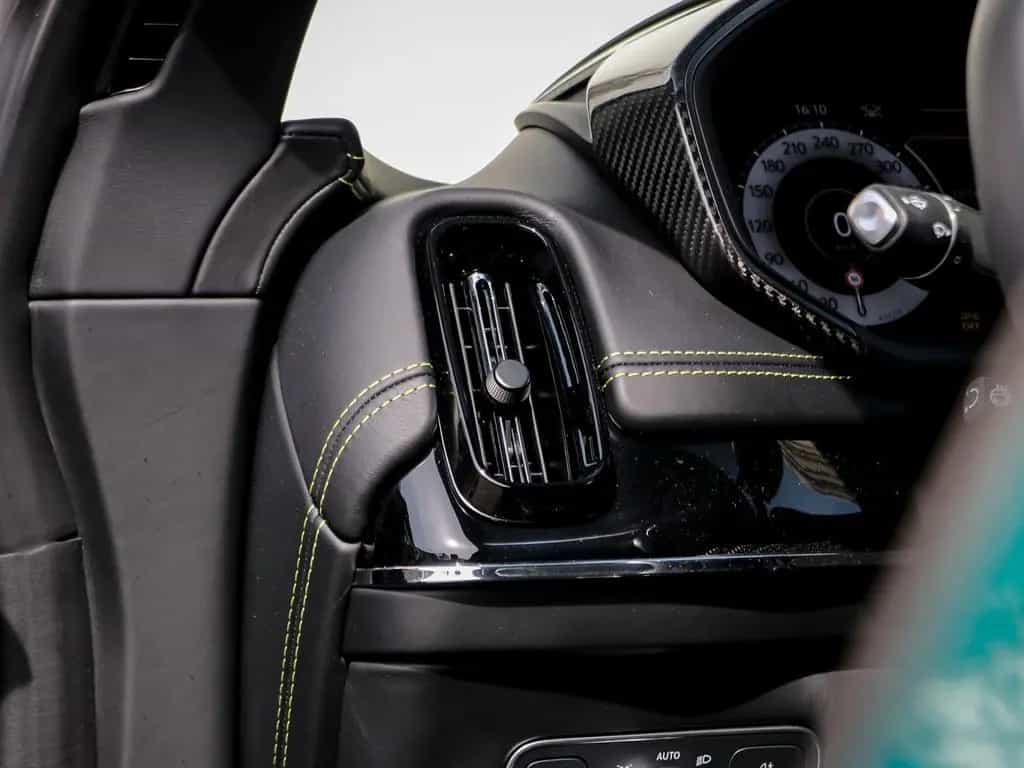Aston Martin DBX 4.0 V8 DBX707 03/2025-photo-39
