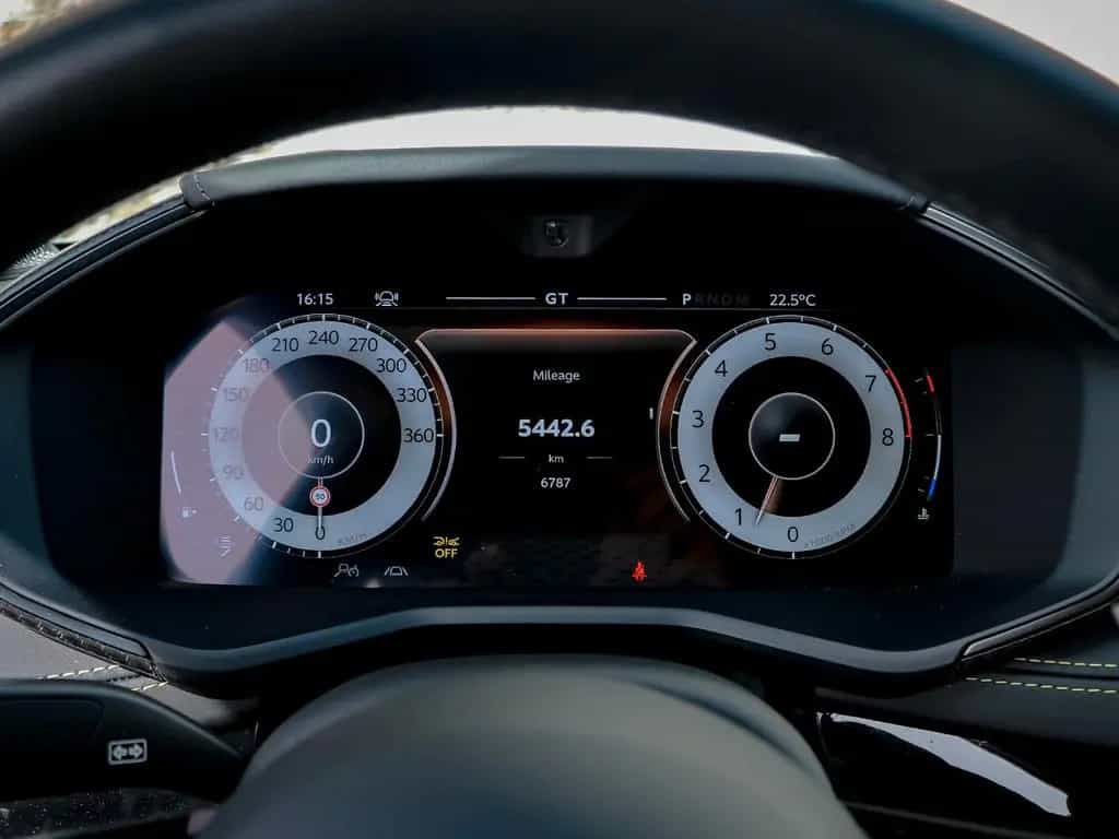 Aston Martin DBX 4.0 V8 DBX707 03/2025-photo-43