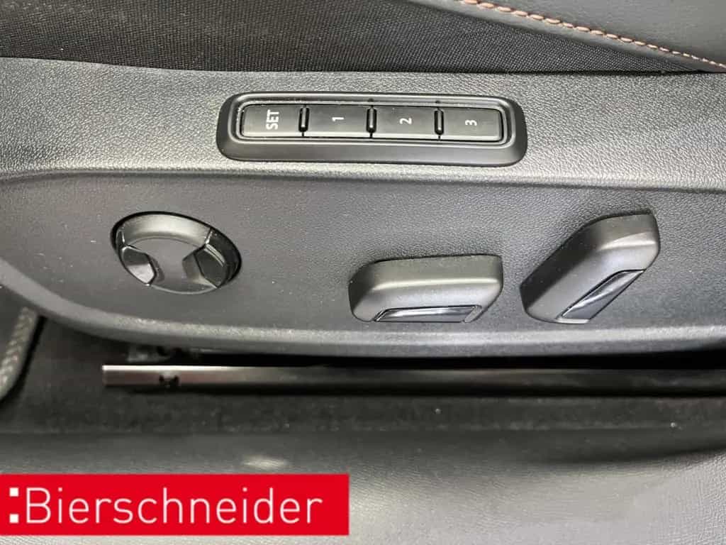 Cupra Formentor 2.0 TSI DSG 4Dr AB299EUR VZ PANO BEATS 04/2023-photo-39