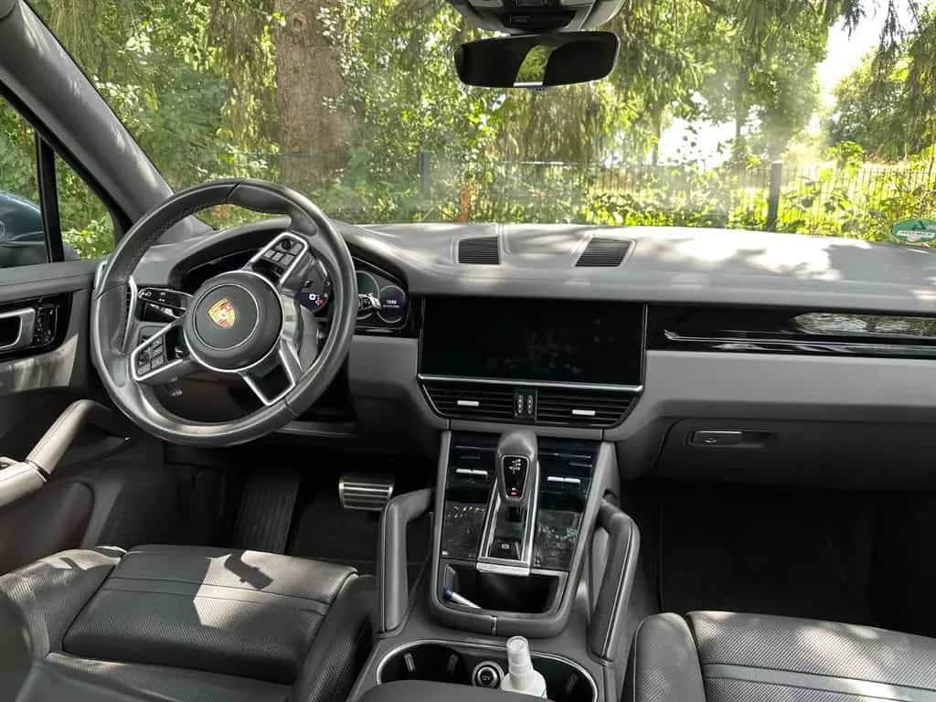 Porsche Cayenne Luft Pano 90l Servol. Standhzg. 07/2018-photo-7