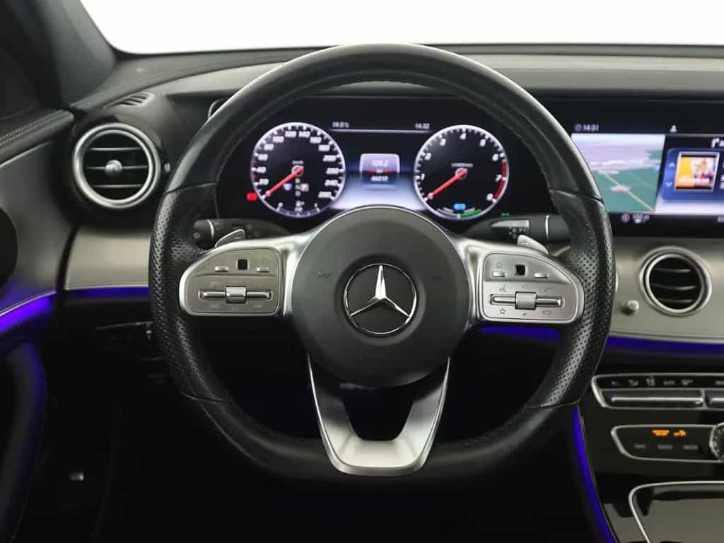 Mercedes-Benz E-Class 200 T AMG Night Widescreen MBUX Pano Kamera 02/2020-photo-11