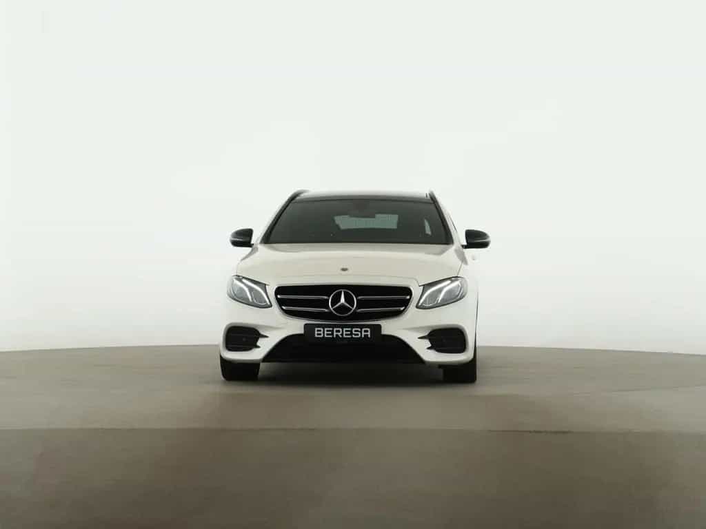 Mercedes-Benz E-Class 200 T AMG Night Widescreen MBUX Pano Kamera 02/2020-photo-2