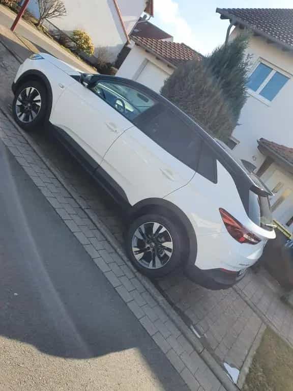 Opel Grandland (X) 1.2 Turbo 96kW Design Line Des... 06/2020-photo-3