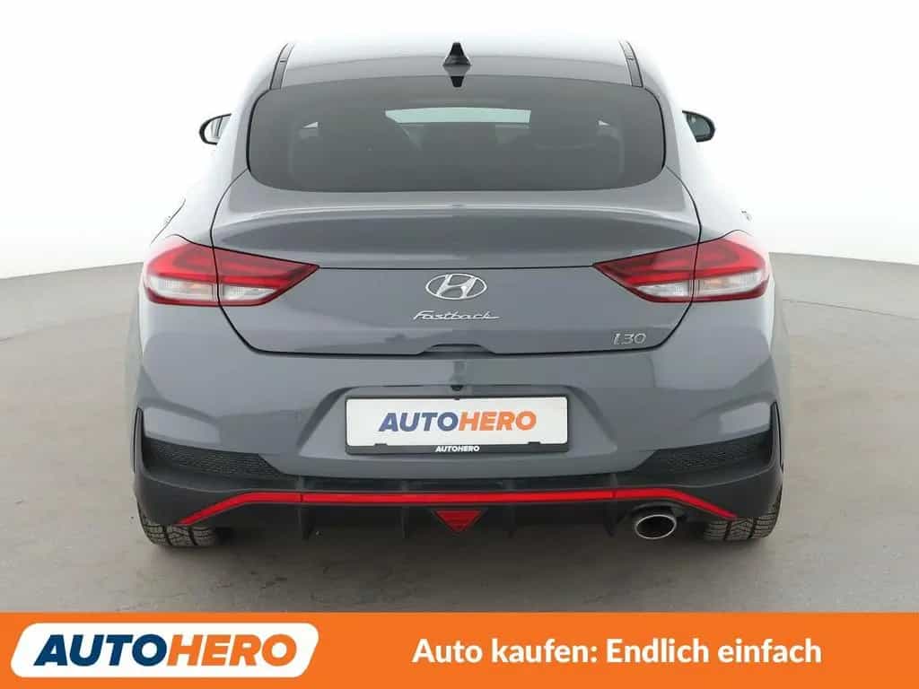Hyundai i30 1.5 T-GDI Mild-Hybrid N Line*NAVI*LED*TEMPO* 01/2023-photo-4