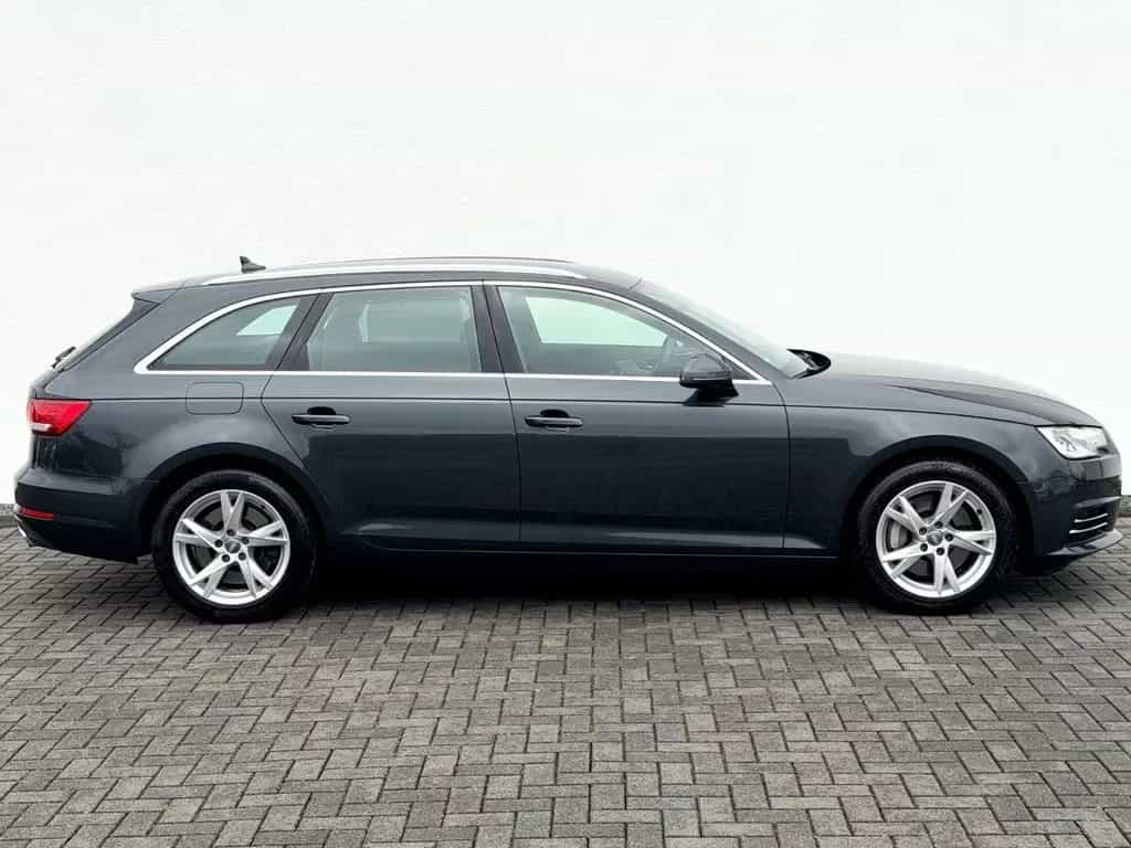 Audi A4 Avant sport 2.0 TFSI /NAVI/LED/AHK/GARANTIE/ 12/2018-photo-3
