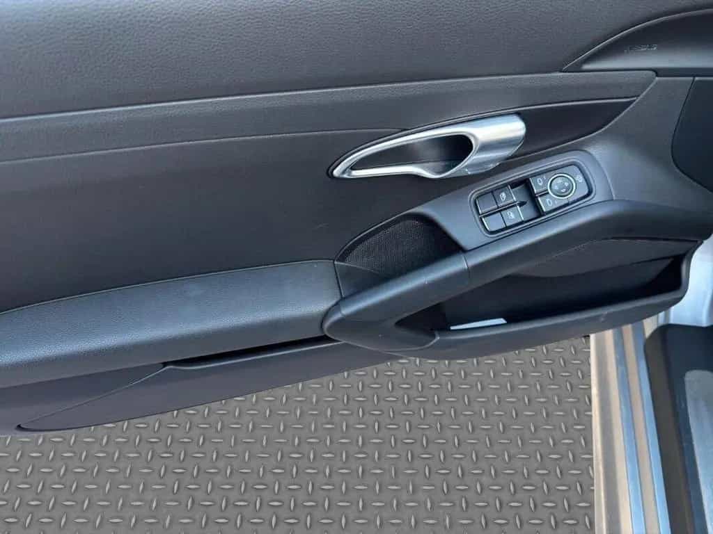 Porsche 718 Spyder Boxster 2.0 BENZINA 300 CV AU 12/2020-photo-12
