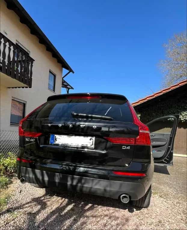 Volvo XC60 scheckheftgepflegt 12/2019-photo-2