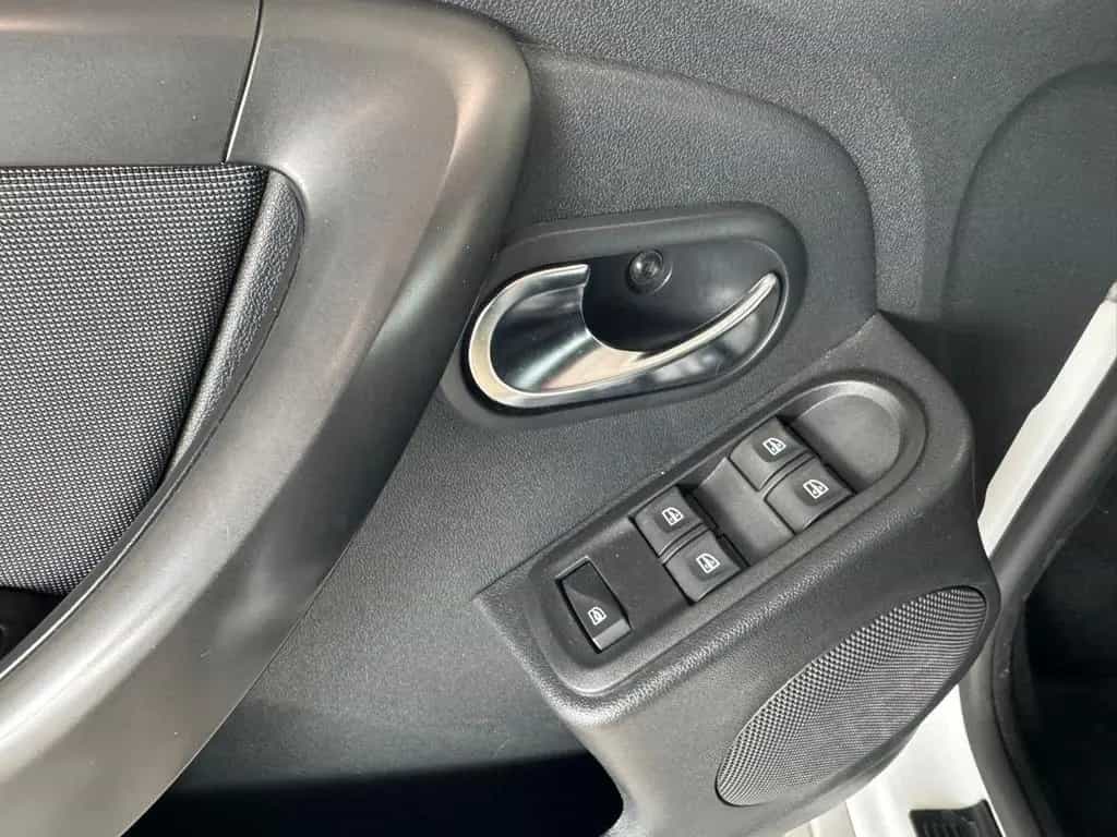 Dacia Duster I Black Shadow 4x2 01/2018-photo-12