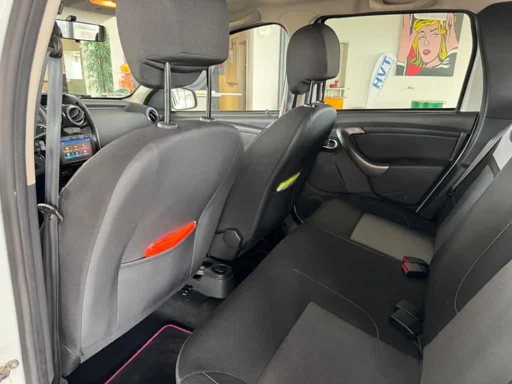 Dacia Duster I Black Shadow 4x2 01/2018-photo-13
