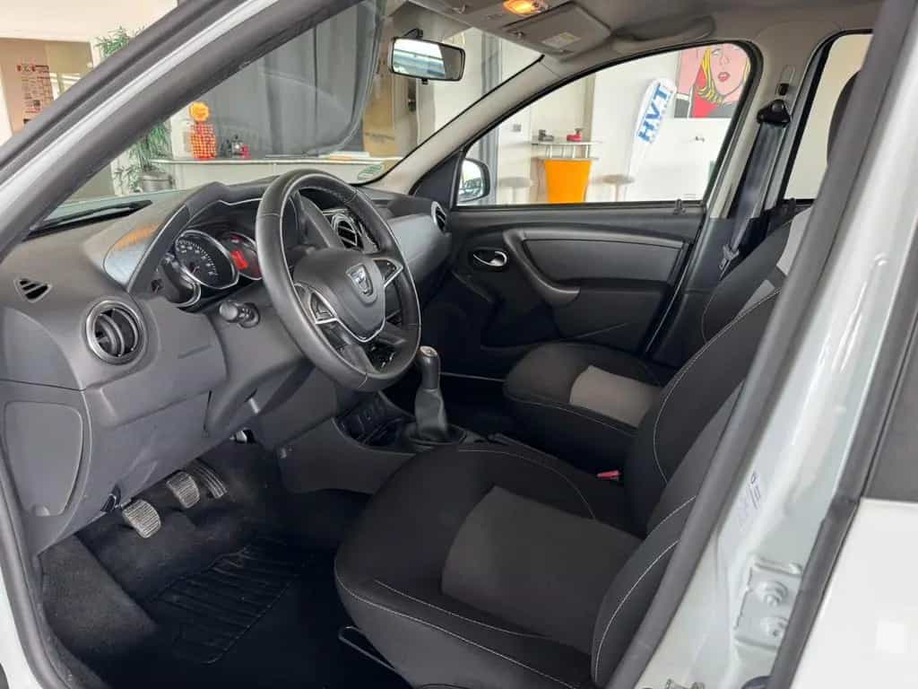 Dacia Duster I Black Shadow 4x2 01/2018-photo-6