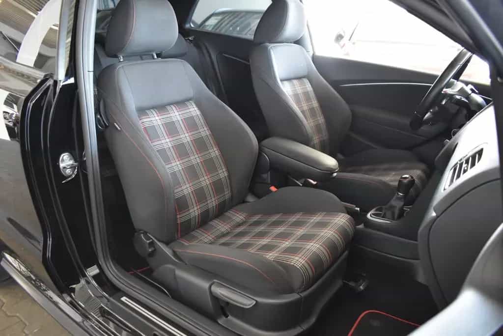 Volkswagen Polo 1.8 TSI GTI Sitzheizung PDC 03/2017-photo-11