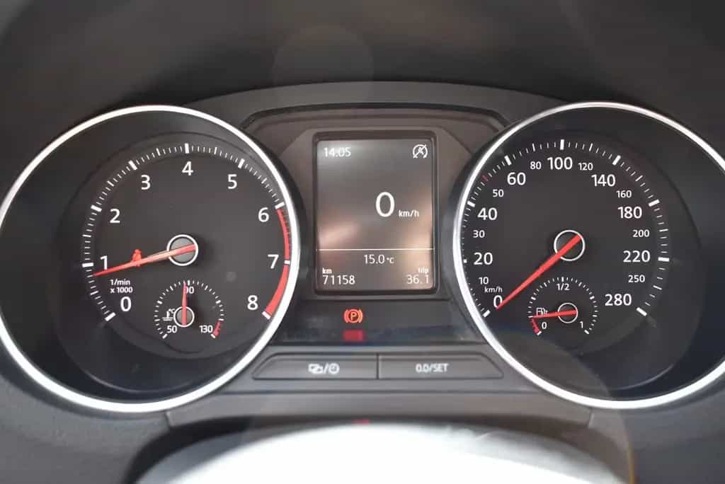 Volkswagen Polo 1.8 TSI GTI Sitzheizung PDC 03/2017-photo-16