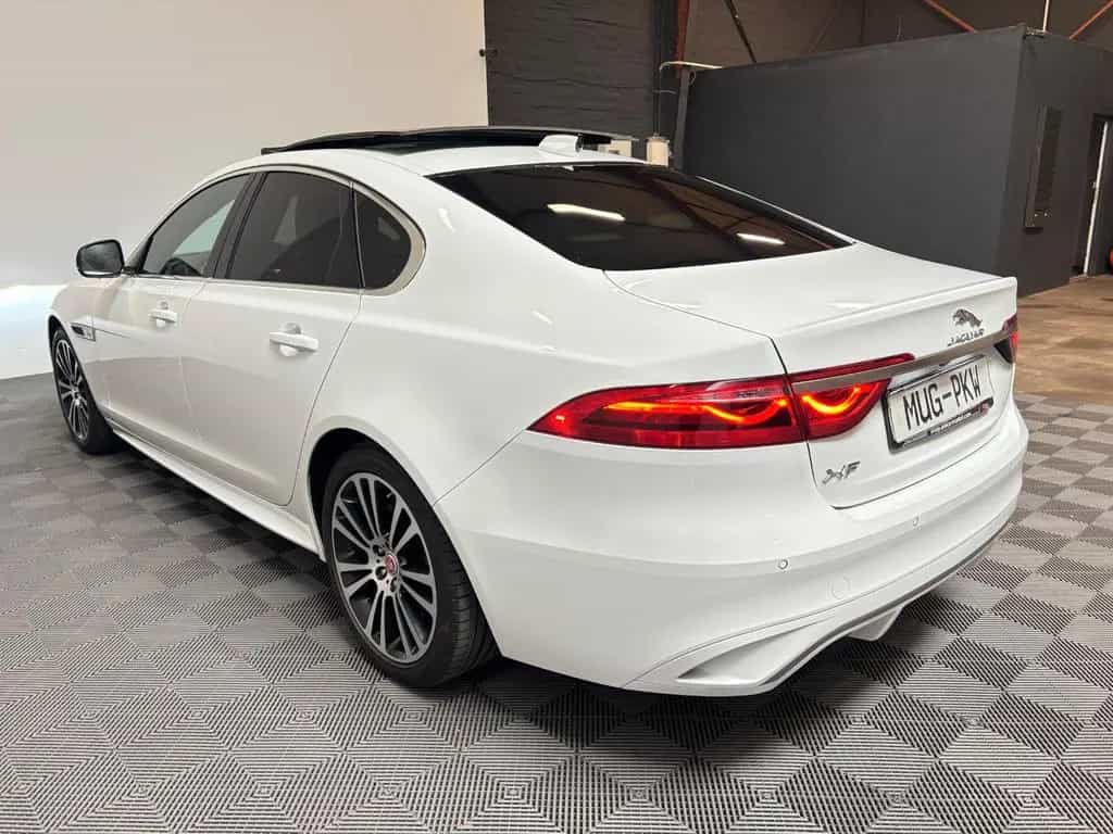 Jaguar XF P250 R-Dynamic HSE Lim*Pano-ACC-Pano* 01/2022-photo-1