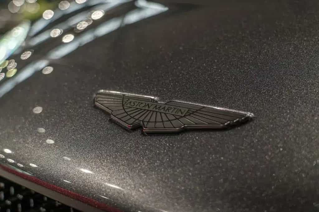 Aston Martin DBS Volante 770 Ultimate*1/199*Carbon*Carb.Seats 07/2023-photo-11