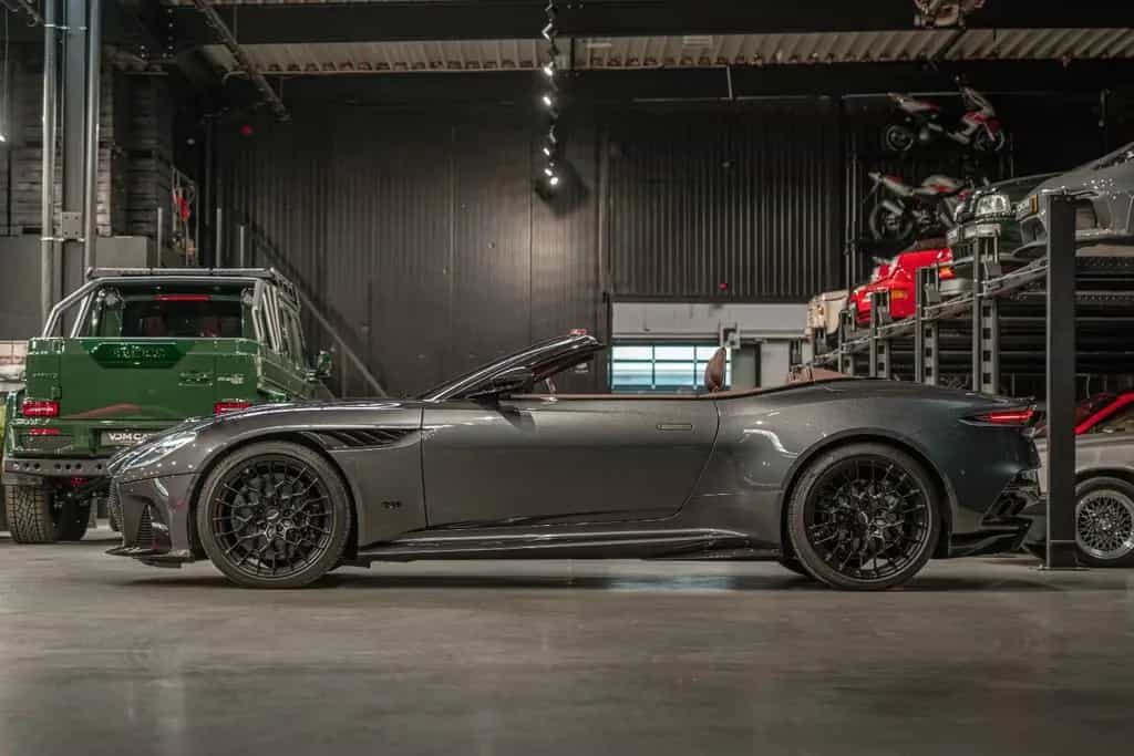 Aston Martin DBS Volante 770 Ultimate*1/199*Carbon*Carb.Seats 07/2023-photo-8