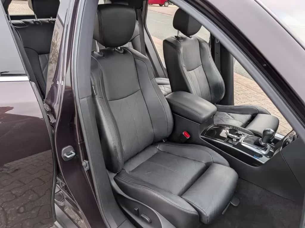 Infiniti QX70 3.0 d GT aus 2. Hand 09/2015-photo-10