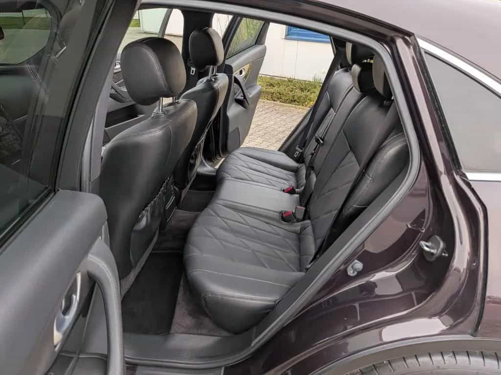 Infiniti QX70 3.0 d GT aus 2. Hand 09/2015-photo-11