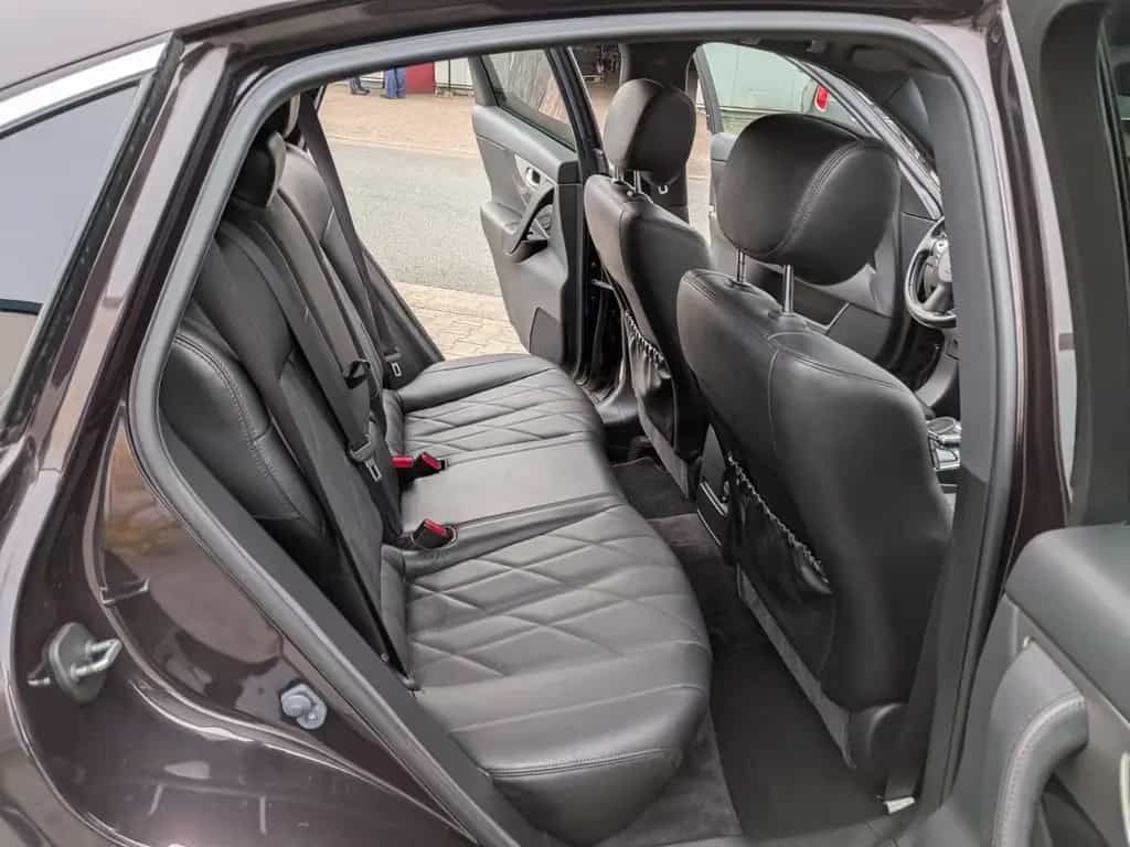 Infiniti QX70 3.0 d GT aus 2. Hand 09/2015-photo-12