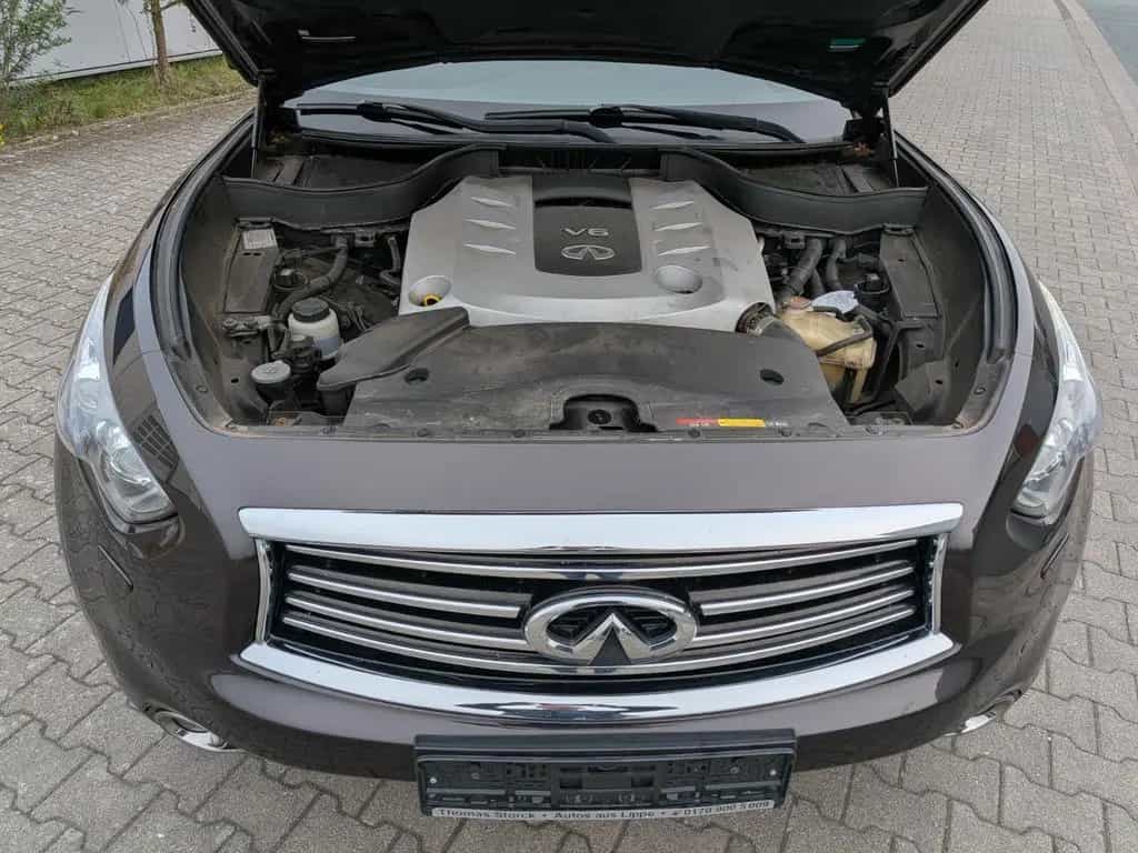 Infiniti QX70 3.0 d GT aus 2. Hand 09/2015-photo-14