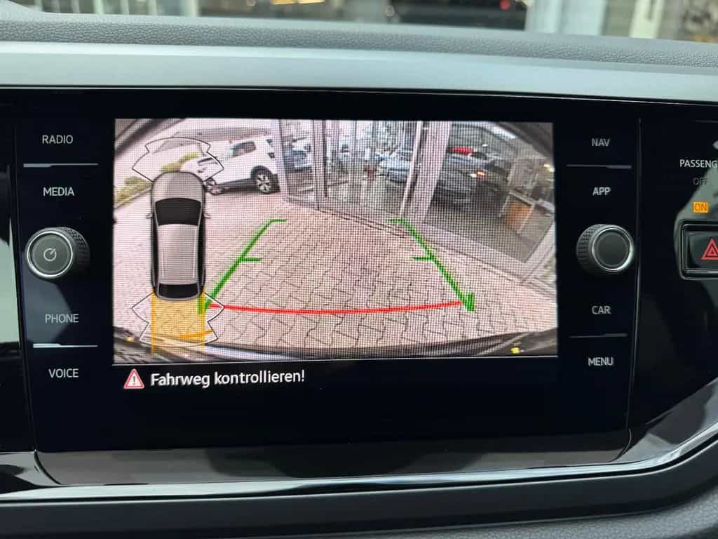 Volkswagen Taigo 1.0 TSI DSG R-Line -MatrixLED-18"LM-Kamera 06/2025-photo-12
