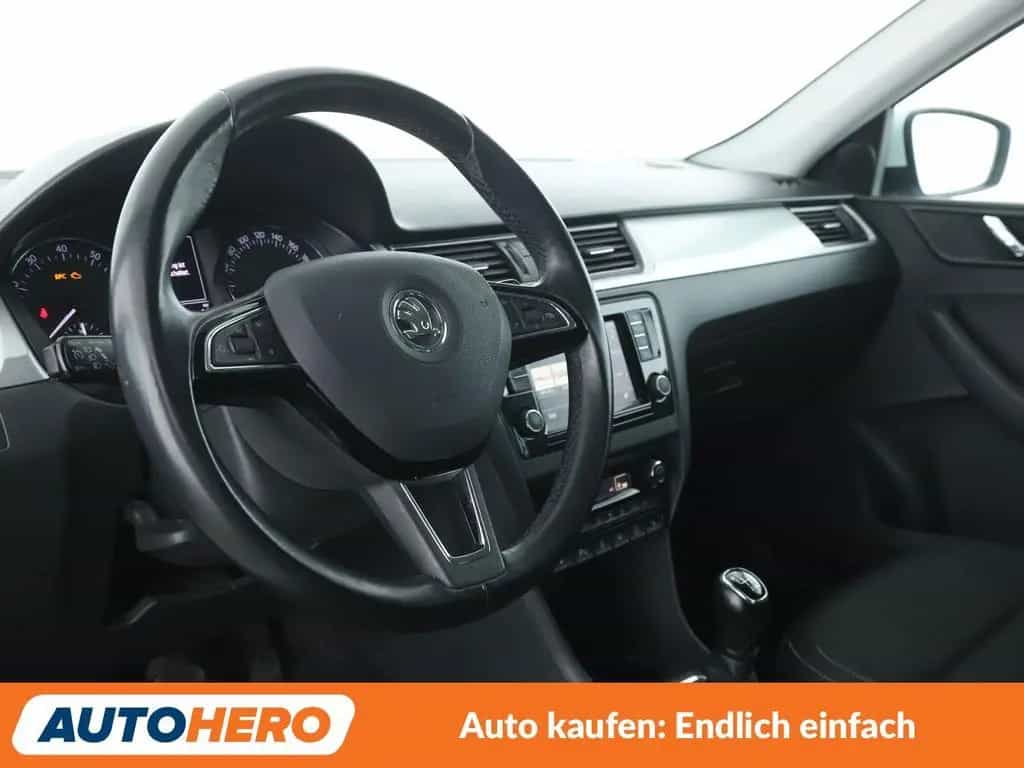 Skoda Rapid 1.2 TSI Drive*XENON*TEMPO*PDC*SHZ*KLIMA* 05/2017-photo-10