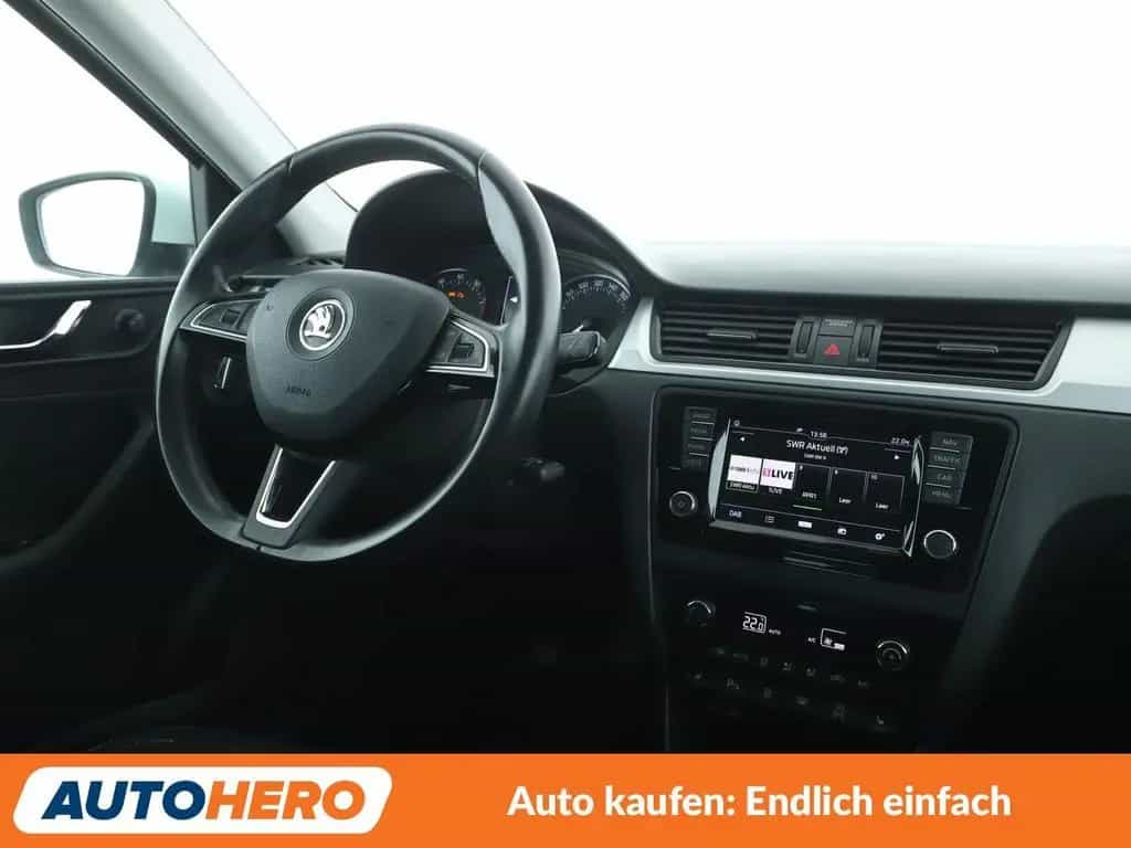 Skoda Rapid 1.2 TSI Drive*XENON*TEMPO*PDC*SHZ*KLIMA* 05/2017-photo-12