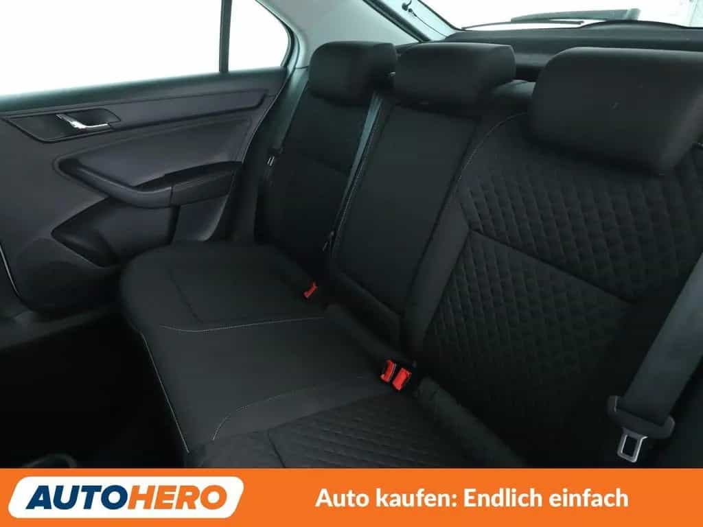 Skoda Rapid 1.2 TSI Drive*XENON*TEMPO*PDC*SHZ*KLIMA* 05/2017-photo-13