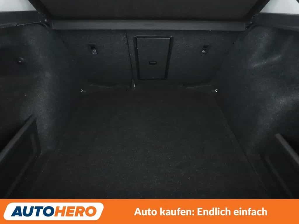 Skoda Rapid 1.2 TSI Drive*XENON*TEMPO*PDC*SHZ*KLIMA* 05/2017-photo-17