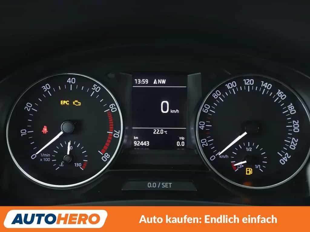 Skoda Rapid 1.2 TSI Drive*XENON*TEMPO*PDC*SHZ*KLIMA* 05/2017-photo-19