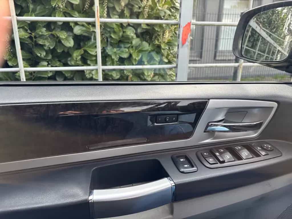 Chrysler Grand Voyager Ltd 7 Sitz.Kamera Navi Elek.Sitz. 06/2010-photo-17