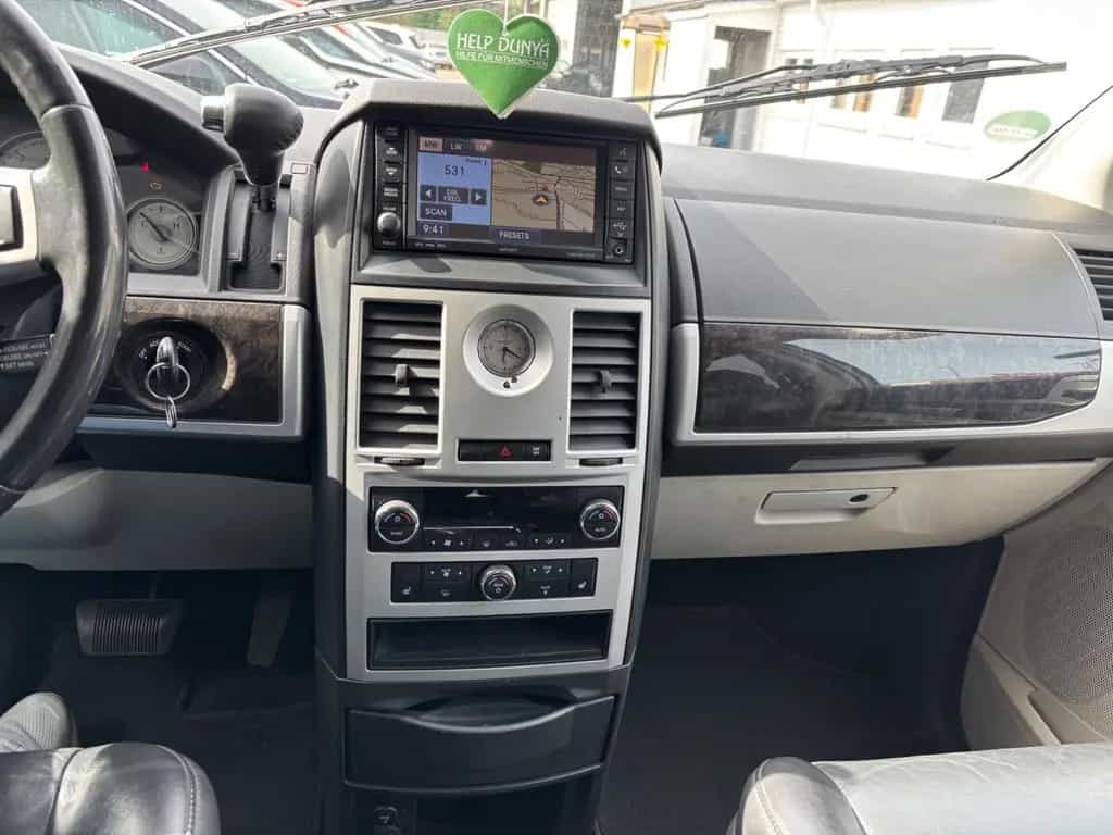 Chrysler Grand Voyager Ltd 7 Sitz.Kamera Navi Elek.Sitz. 06/2010-photo-19