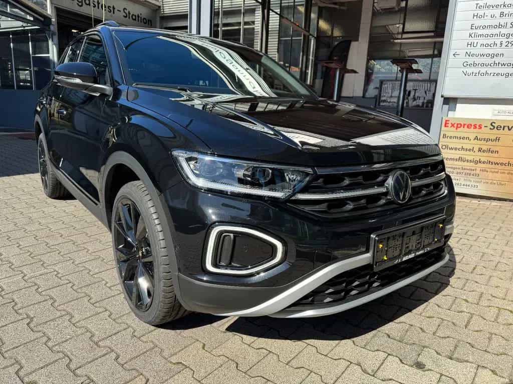 Volkswagen T-Roc Style 1.5 TSI DSG -Panorama+AHK+BlackStyle 12/2025-photo-0