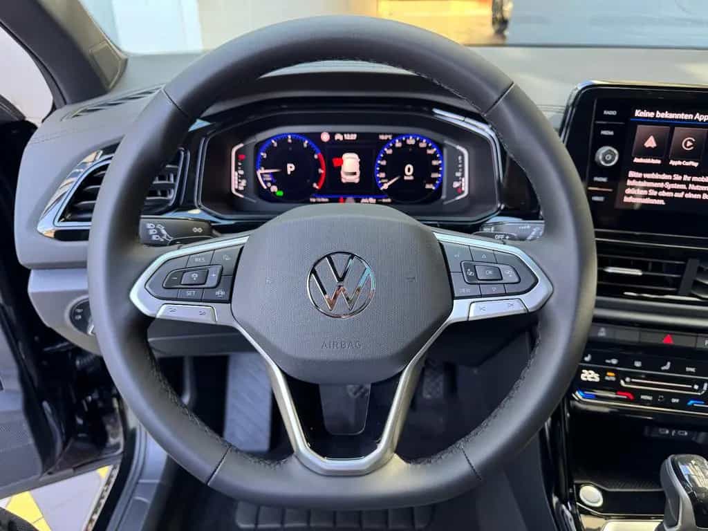 Volkswagen T-Roc Style 1.5 TSI DSG -Panorama+AHK+BlackStyle 12/2025-photo-18