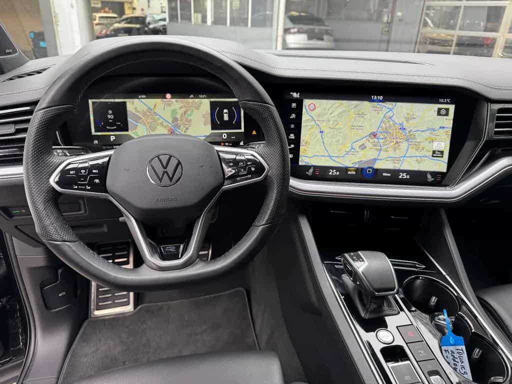 Volkswagen Touareg R-Line 3.0 V6 TSI 4MOTION -Vollausstatt. 12/2022-photo-1