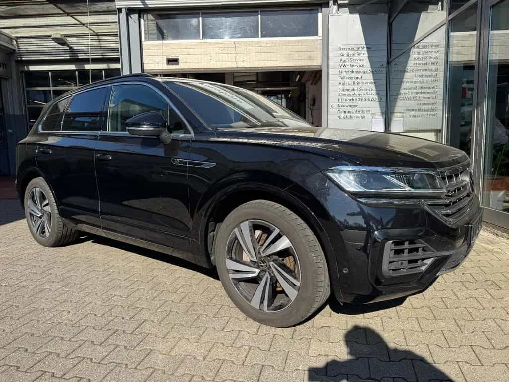 Volkswagen Touareg R-Line 3.0 V6 TSI 4MOTION -Vollausstatt. 12/2022-photo-11