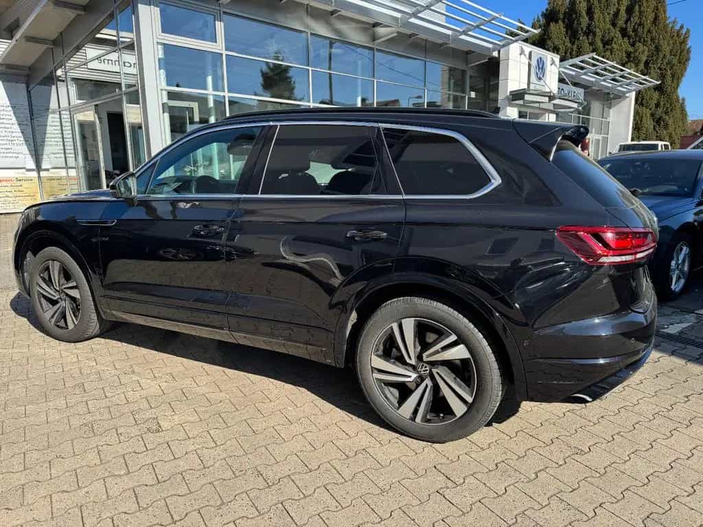 Volkswagen Touareg R-Line 3.0 V6 TSI 4MOTION -Vollausstatt. 12/2022-photo-21