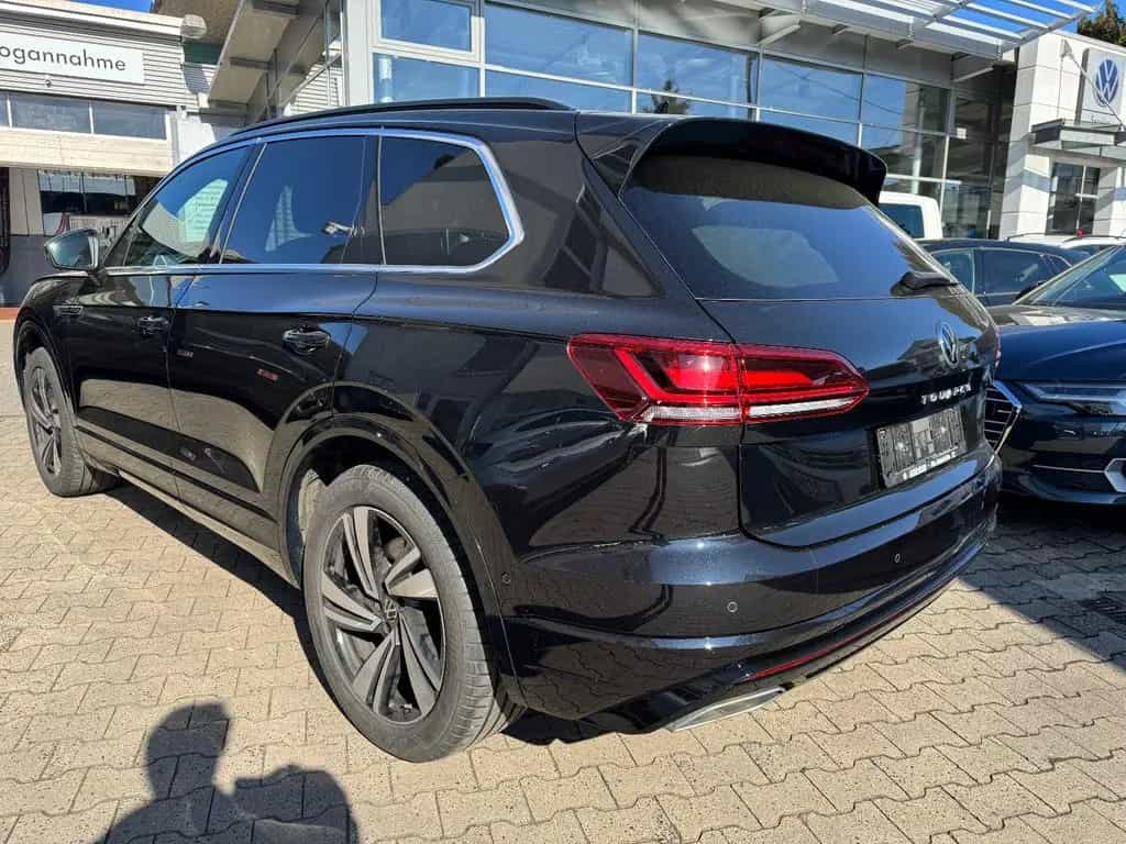 Volkswagen Touareg R-Line 3.0 V6 TSI 4MOTION -Vollausstatt. 12/2022-photo-27
