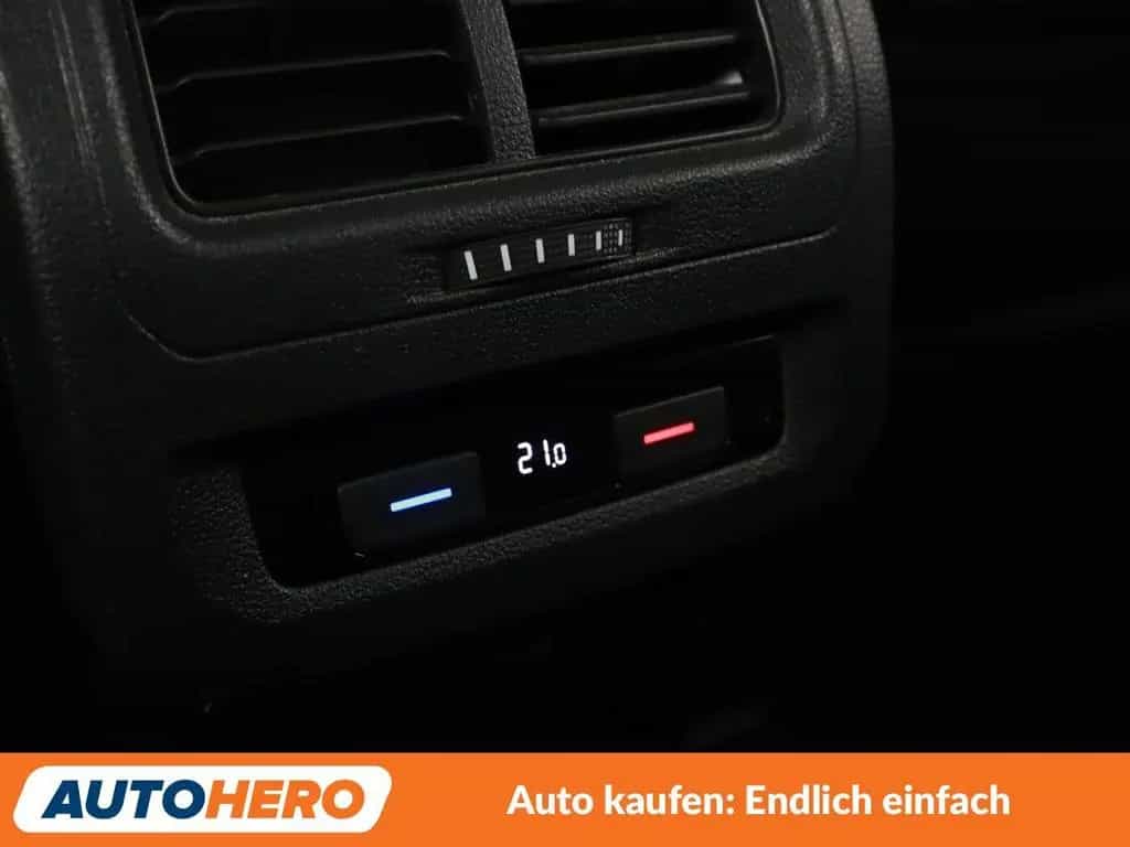 Volkswagen Touran 1.5 TSI ACT United Start-Stopp Aut.*NAVI* 11/2020-photo-27