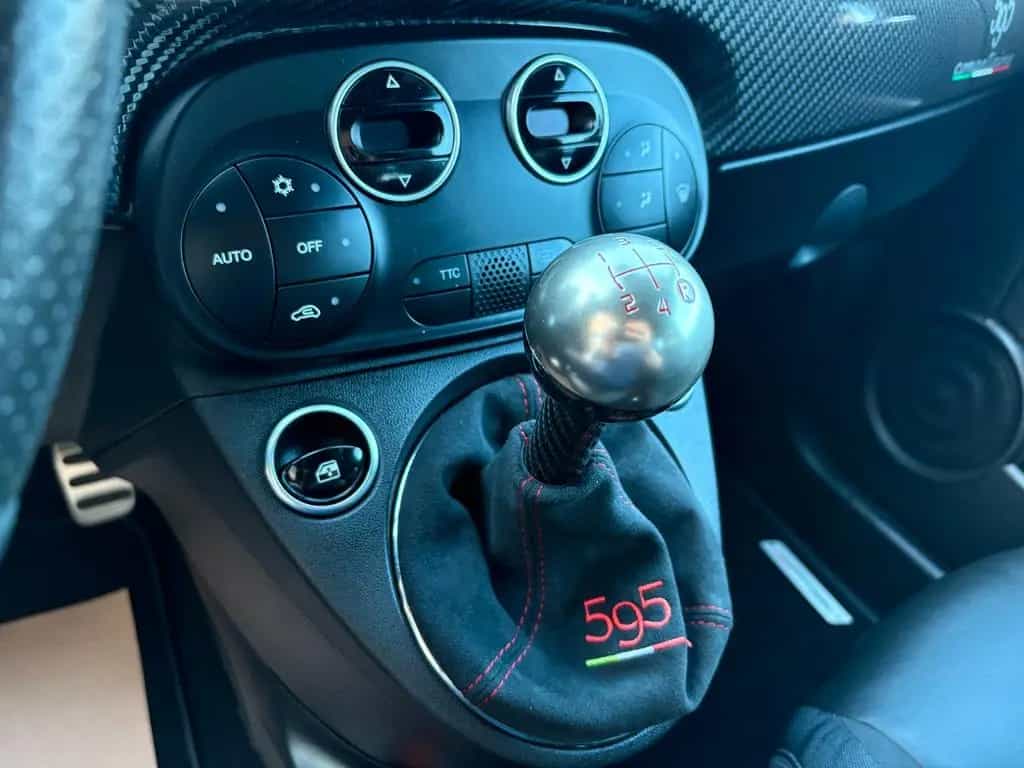 Abarth 500 595 Competizione 12/2019-photo-24