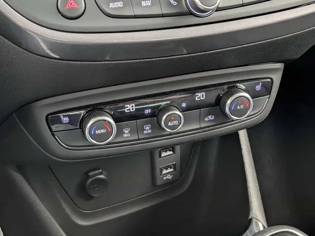 Opel Crossland X 1.5 CDTI Elegance LED Navi SHZ 12/2021-photo-15