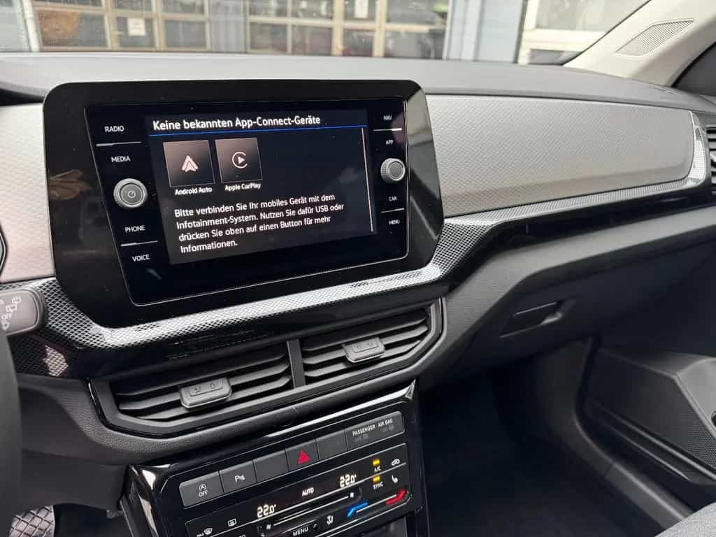 Volkswagen T-Cross Life 1.0 TSI DSG -AHK-Keyless-Kamera- 01/2026-photo-14