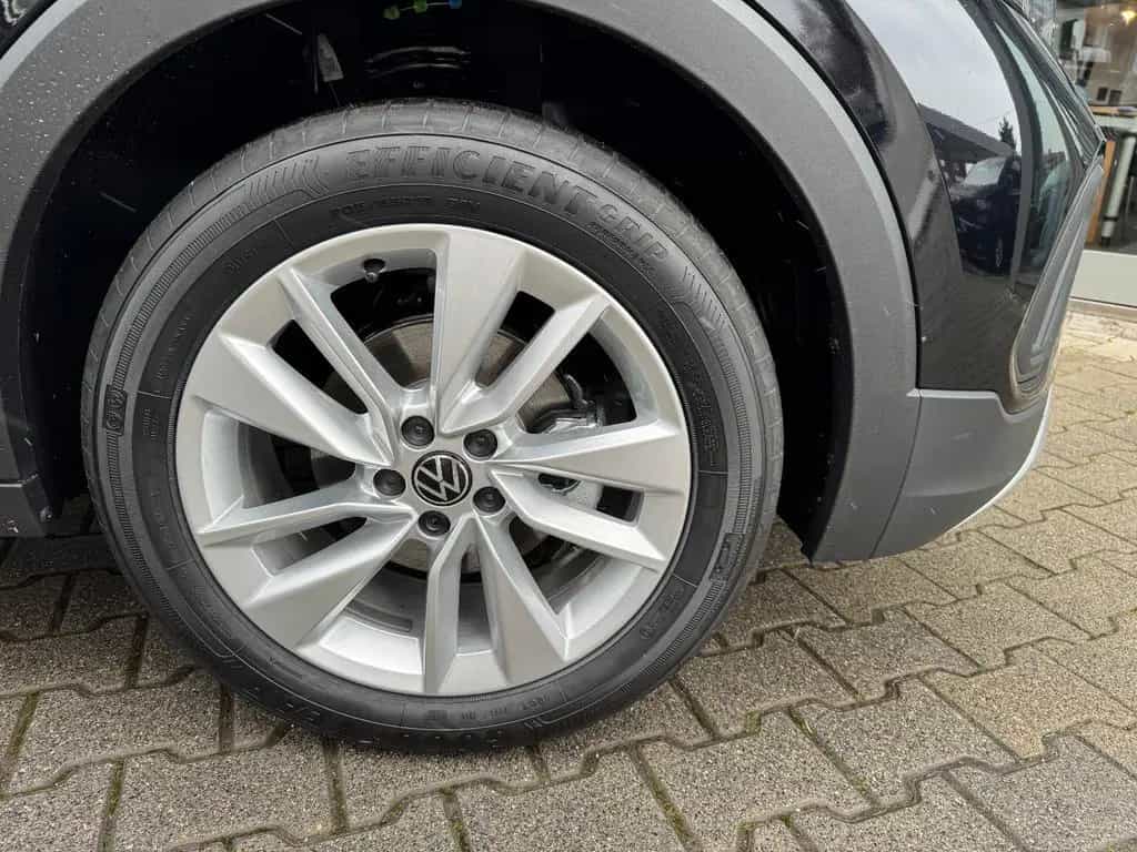 Volkswagen T-Cross Life 1.0 TSI DSG -AHK-Keyless-Kamera- 01/2026-photo-18