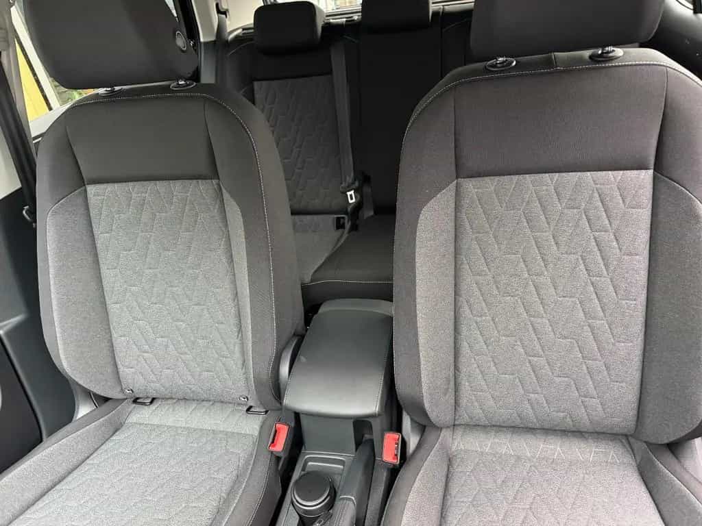 Volkswagen T-Cross Life 1.0 TSI DSG -AHK-Keyless-Kamera- 01/2026-photo-8