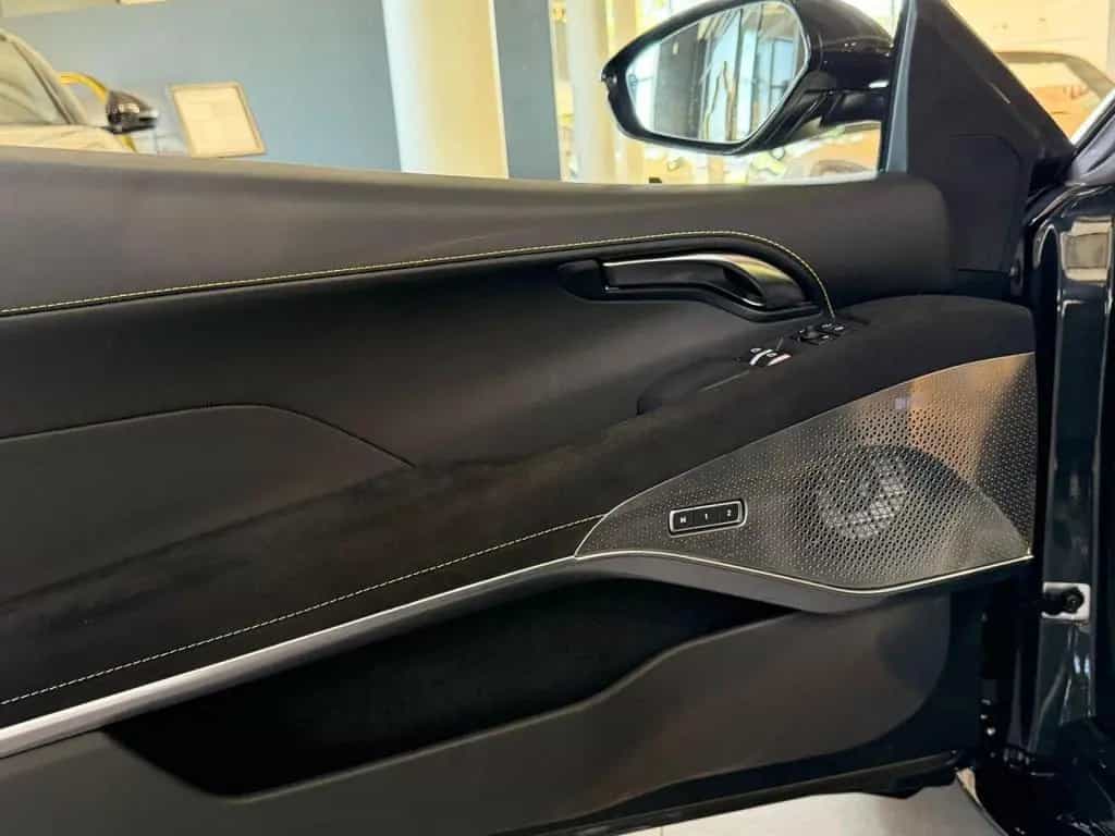 Lotus Emira First Edition Navi LED Einparkhilfe 04/2025-photo-10