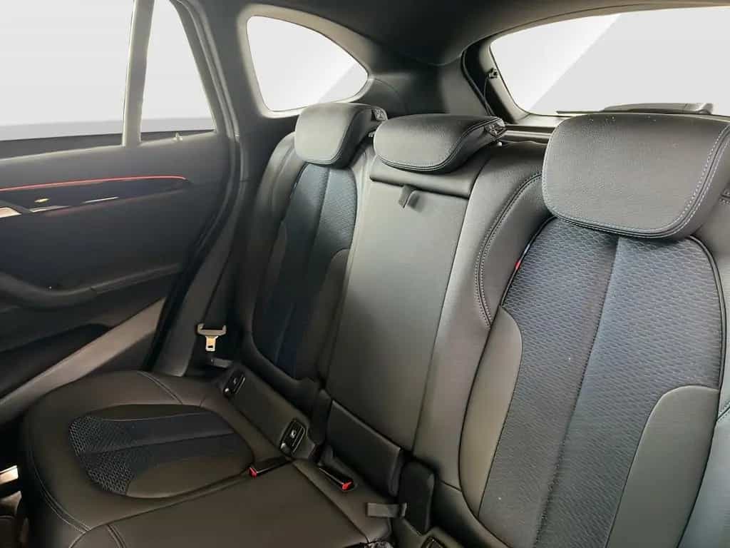 BMW X1 sDrive20i M Sport 8-Fach bereift. ParkAss/ Bu 06/2020-photo-10