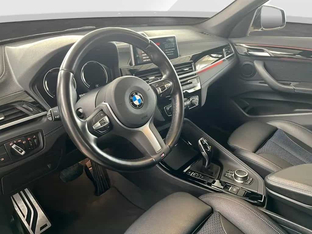 BMW X1 sDrive20i M Sport 8-Fach bereift. ParkAss/ Bu 06/2020-photo-9