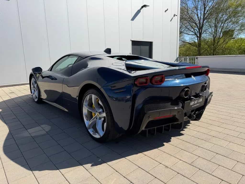 Ferrari SF90 Stradale 05/2023-photo-8
