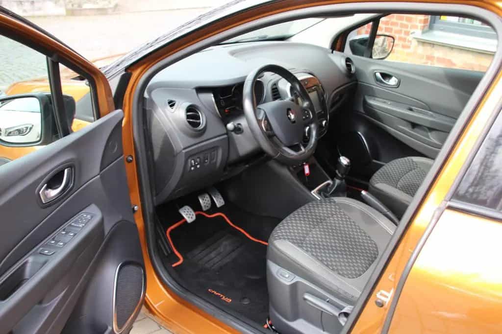 Renault Captur Intens LED&Navi&Shz&Bluetooth 11/2017-photo-8