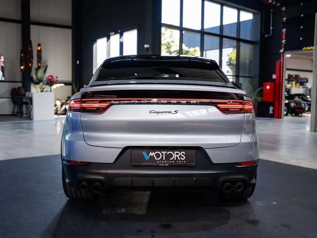 Porsche Cayenne Cayenne S 2.9 Bi-Turbo V6 - Lightweight 09/2020-photo-4