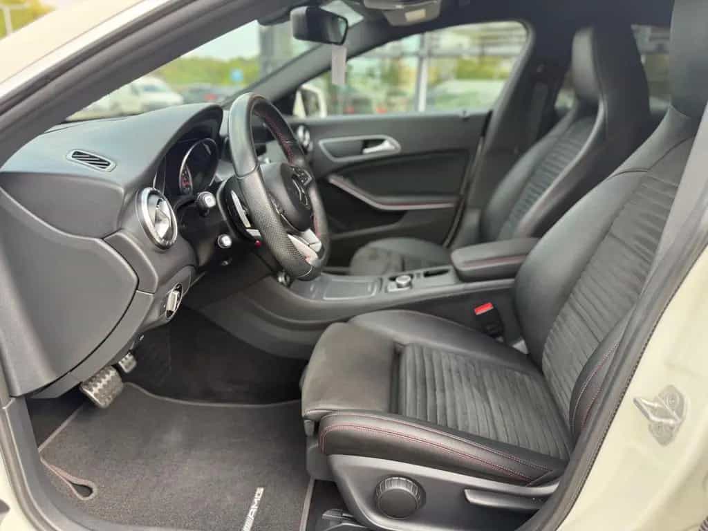 Mercedes-Benz CLA 200 Shooting Brake AMG LED Automatik 09/2016-photo-10